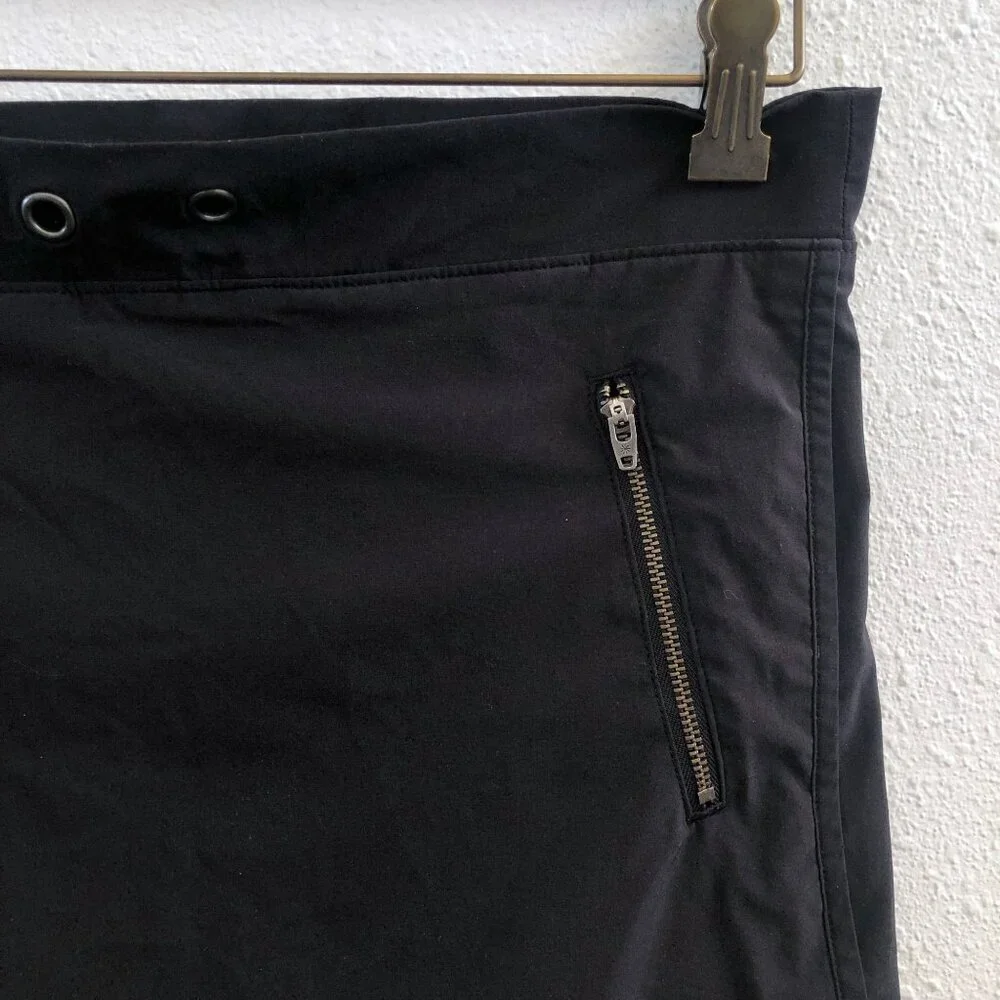 ATHLETA Mini Skirt in‎ Black XS Size - Picture 5 of 9